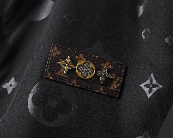 ブランドジャケット全体デザイン